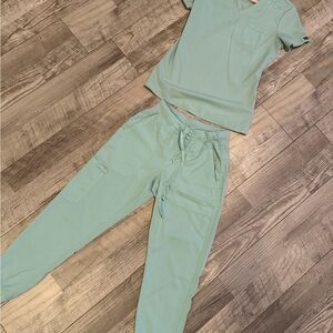 Med Couture Mint Green Scrub Top & BOTTOM